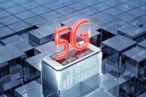 华为5G折叠屏手机在巴黎旗舰店售卖 分析机构预计2020年华为智能手机出货量下降20%